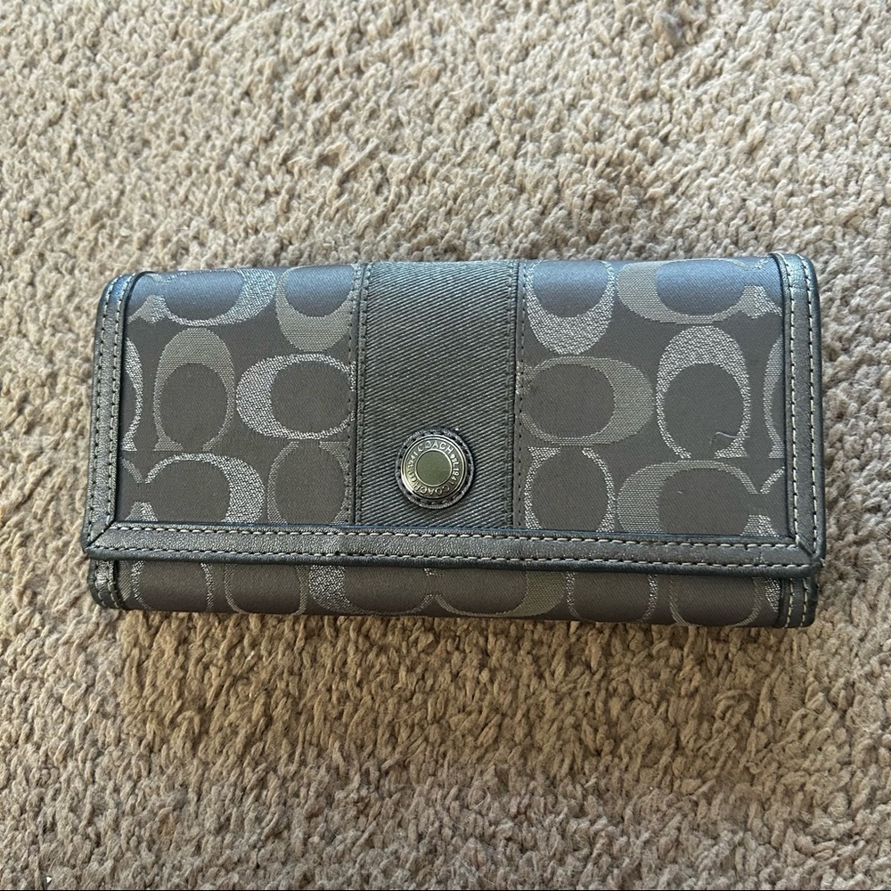 COACH grey and silver tri-fold wallet. 8”x4”.